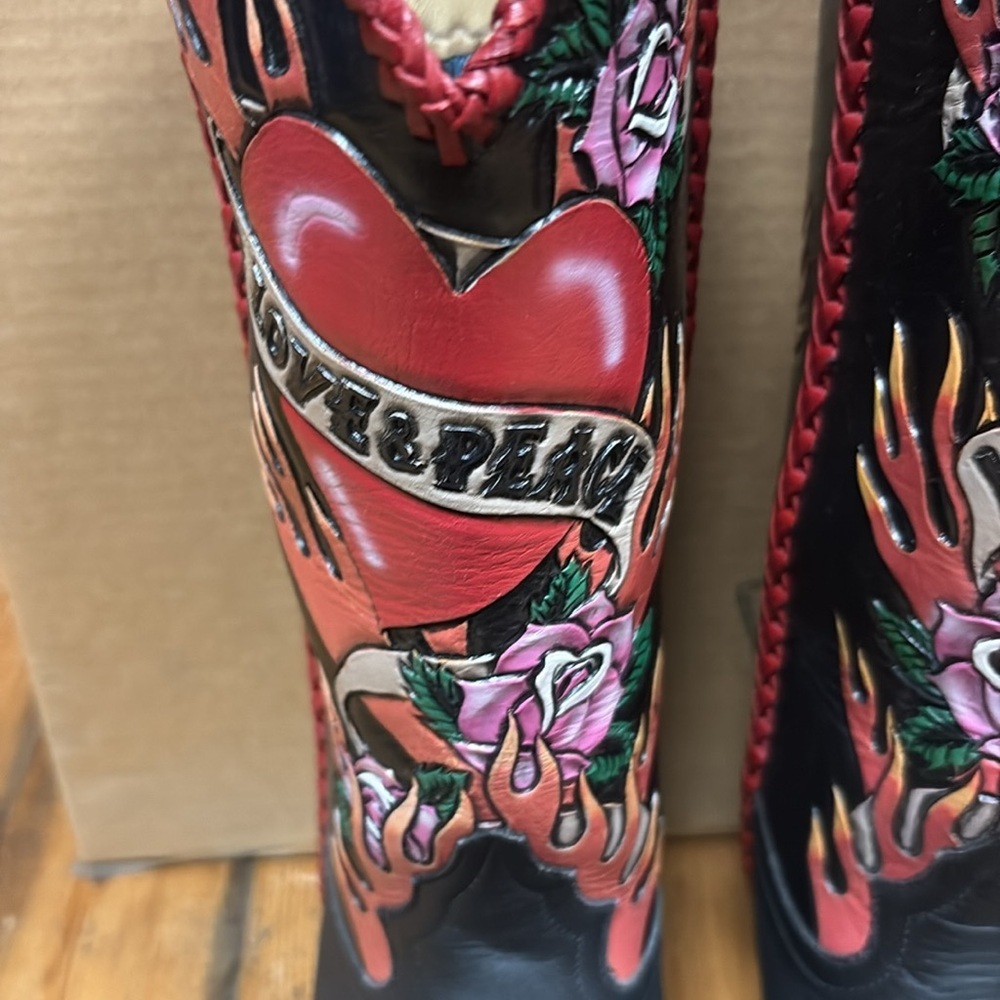 Liberty Boot Company handmade, collectible Love and Peace Boots Sz 8. - Picture 3 of 7